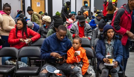 Migranten aus Haiti in einer Unterkunft im US-BUndesstaat  (Bild: AFP)