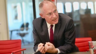 Eine Verfassungsbestimmung hält Gerhard Karner nicht für zwingend: „Eine breite Mehrheit ist ...