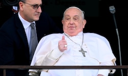 Zumindest anwesend will der Papst beim Ostersegen sein. Ob er ihn auch selber spenden wird, ist ...