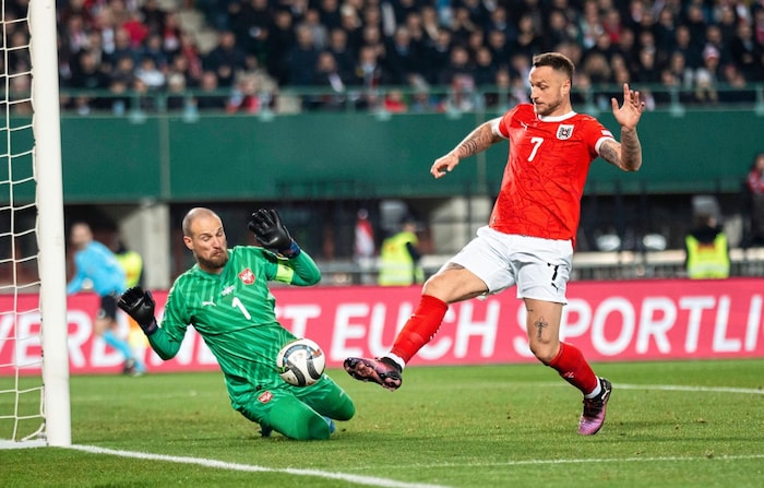 Marko Arnautovic (re.)