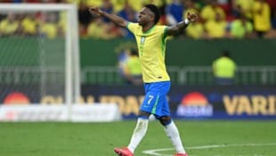 Vinicius junior musste allein trainieren. (Bild: AFP/EVARISTO SA)