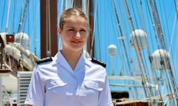 Prinzessin Leonor mit dem Schulschiff Juan Sebastian de Elcano in Salvador da Bahia