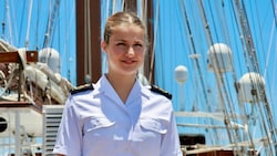 Prinzessin Leonor mit dem Schulschiff Juan Sebastian de Elcano in Salvador da Bahia (Bild: Cordon Press / Action Press / picturedesk.com)