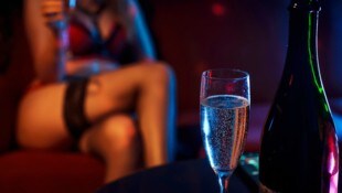 Der Mann floh kurzerhand aus dem Stripclub, weil er kein Geld mehr hatte, um seine Rechnung zu begleichen. (Bild: Dmitri Maruta)