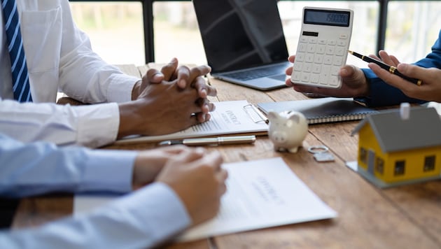 Der Verbraucherschutzverein hat gegen zu hohe Bearbeitungsgebühren für Kredite geklagt und vom ...