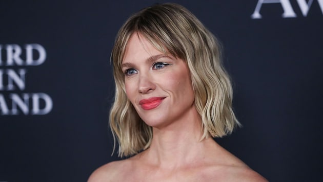 January Jones ist sauer! Sie musste eine Nacht am Flughafen verbringen. (Bild: ImagePressAgency / Action Press / picturedesk.com)