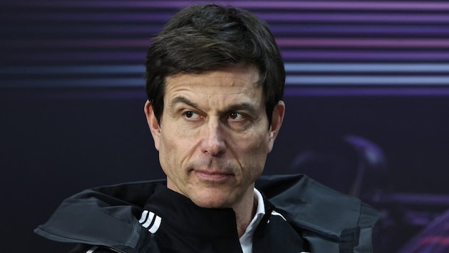 Mercedes-Teamchef Toto Wolff will kein „tägliches Schwanken zwischen Euphorie und Frustration“. (Bild: AFP/APA/FADEL SENNA)