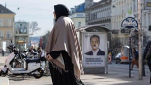 Mehr als 8600 Menschen haben in der ersten Jahreshälfte einen Asylantrag in Österreich gestellt ...