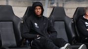 Fally Mayulu fällt Sturm mit muskulären Problemen wochenlang aus.