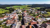 In Reichenthal stahlen Täter aus einem Bauernhaus Bares und eine Geldbörse.