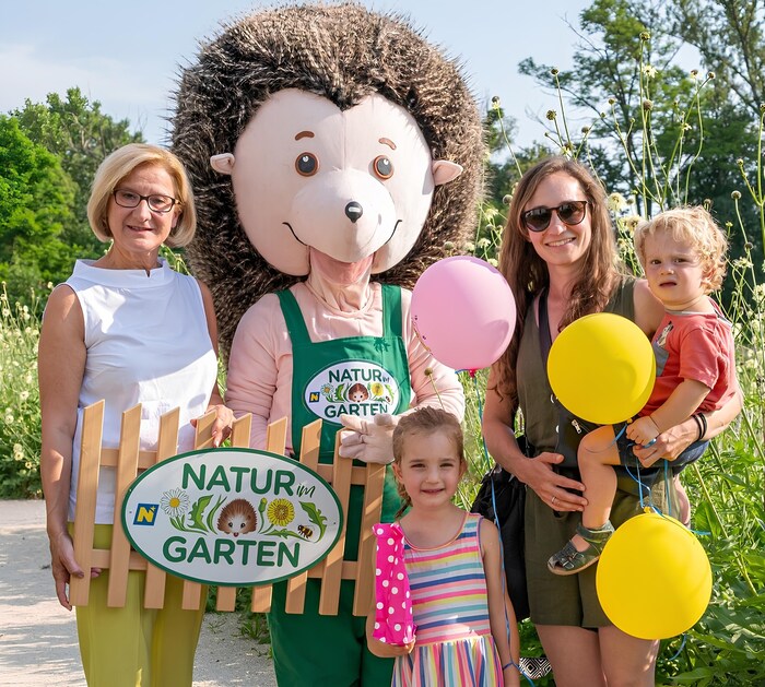Landeshauptfrau Johanna Mikl-Leitner gibt den Startschuss für das neue Gartenjahr.