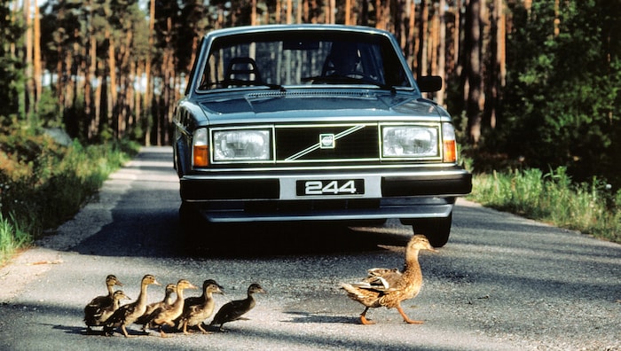 Sicherstes Auto der Welt: Der Volvo 240 wurde 20 Jahre lang als Referenzfahrzeug für die ...