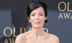 Lily Allen lässt David Harbour hinter sich und gönnt sich Wellness und mehr Busen.
