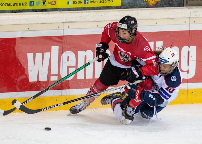 Antonia Matzka im Trikot des Nationalteams in Action.