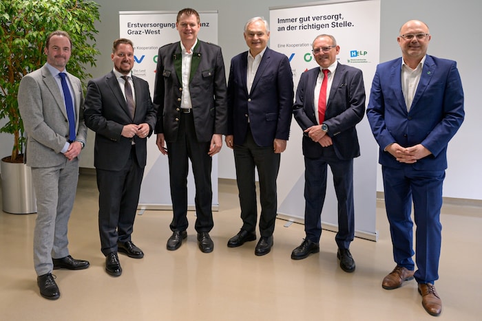 AUVA-Generaldirektor Alexander Bernart, Klubobmann Marco Triller (FPÖ), Kages-Finanzvorstand Ulf ...