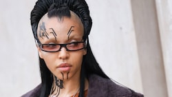 Musikerin FKA Twigs muss ihre Konzerte verschieben (Bild: JM HAEDRICH / Action Press/Sipa / picturedesk.com)