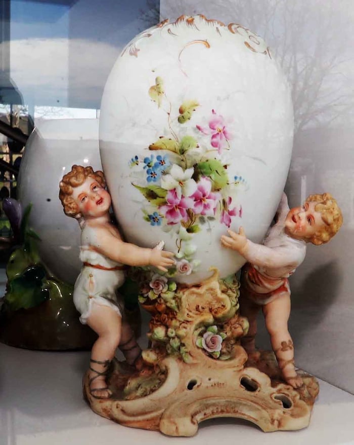 „Die große Sammlung an Ei-Raritäten fasziniert jeden Besucher“, sagt Bürgermeister Erwin ...