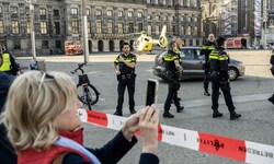 Am Donnerstagnachmittag wurden fünf Menschen bei einer Messerattacke in Amsterdam verletzt.