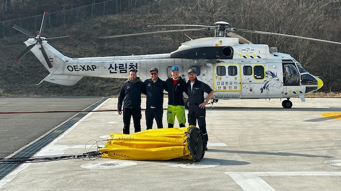 Gregory Spadini, Eric Abgotsponn, Dominik Köll und Sascha Fleischmann (v.l.) helfen in Südkorea ...
