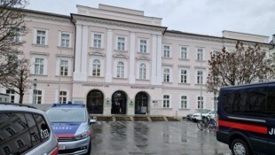 Am Landesgericht Linz mussten sich am Mittwoch sechs Nigerianer verantworten