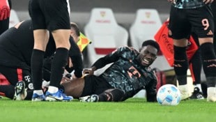 Alphonso Davies fällt mit einem Kreuzbandriss und Knorpelschaden mehrere Monate aus.