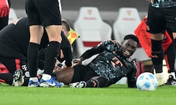 Alphonso Davies fällt mit einem Kreuzbandriss und Knorpelschaden mehrere Monate aus.