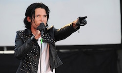 Corey Feldman enthüllte einen alten Ärger mit Johnny Depp, der ihn möglicherweise die große ...