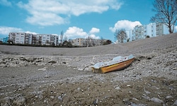 So sah der Anemonensee in Wiener Neustadt im April 2023 aus – droht heuer im Sommer ein ...