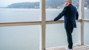 Wolfgang Puck im Werzer’s in Pörtschach reflektiert für die „Krone“ über Leben und Erfolg.