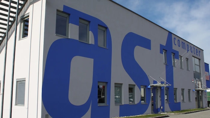 Die Firma hat ihren Sitz in Spittal und wurde 1989 gegründet.