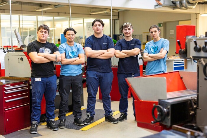 Mehr als 1500 Lehrlinge haben seit 1953 ihre Ausbildung bei Swarovski abgeschlossen. Viele ...