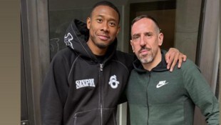 David Alaba (li.) und Franck Ribery posen wie in besten Zeiten.