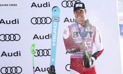 Lukas Feurstein kann nicht nur schnell Skifahren, sondern auch ordentlich feiern.