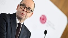 IHS-Chef Holger Bonin hat keinen guten Nachrichten für die Steuerzahlerinnen und Steuerzahler.