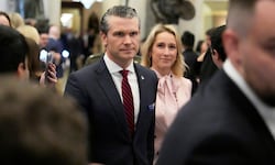 Pete Hegseth mit seiner Ehefrau Jennifer, die er bei Fox News kennengelernt hat.