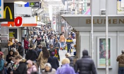 Der Reumannplatz gehört zu den Plätzen, an denen jetzt schon Kameras angebracht sind.
