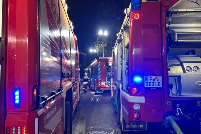 Der Brand im Kinderzimmer eines Einfamilienhauses löste einen Großeinsatz aus.