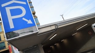 In einer Tiefgarage passierte der Vandalenakt (Symbolbild).