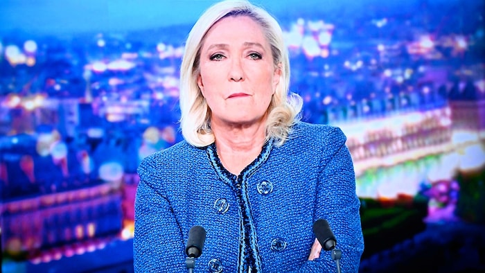 Die verurteilte französische Rechtspopulistin Marine Le Pen hat sich am Montagabend gegenüber ...