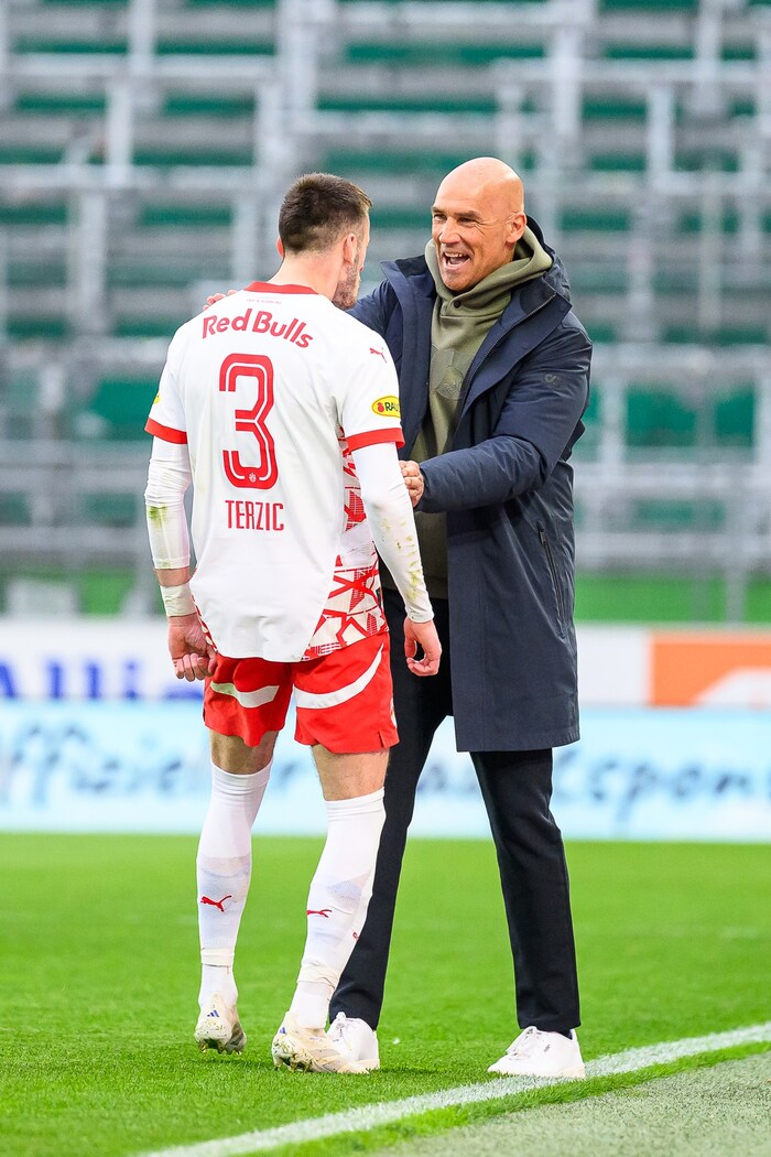Terzic feierte seinen Super-Assist bei Rapid mit Coach Letsch.