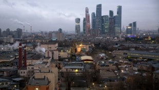 Moskau wie es leibt und lebt. (Bild: AP/Pavel Golovkin)