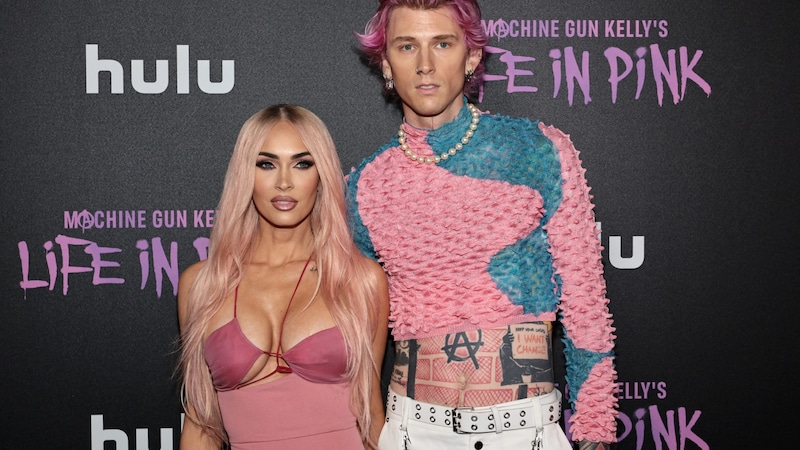 Machine Gun Kelly und Megan Fox wurden gerade erst Eltern einer Tochter, das Paar hatte sich aber noch vor der Geburt getrennt. (Bild: APA/Getty Images via AFP/GETTY IMAGES/Jamie McCarthy)