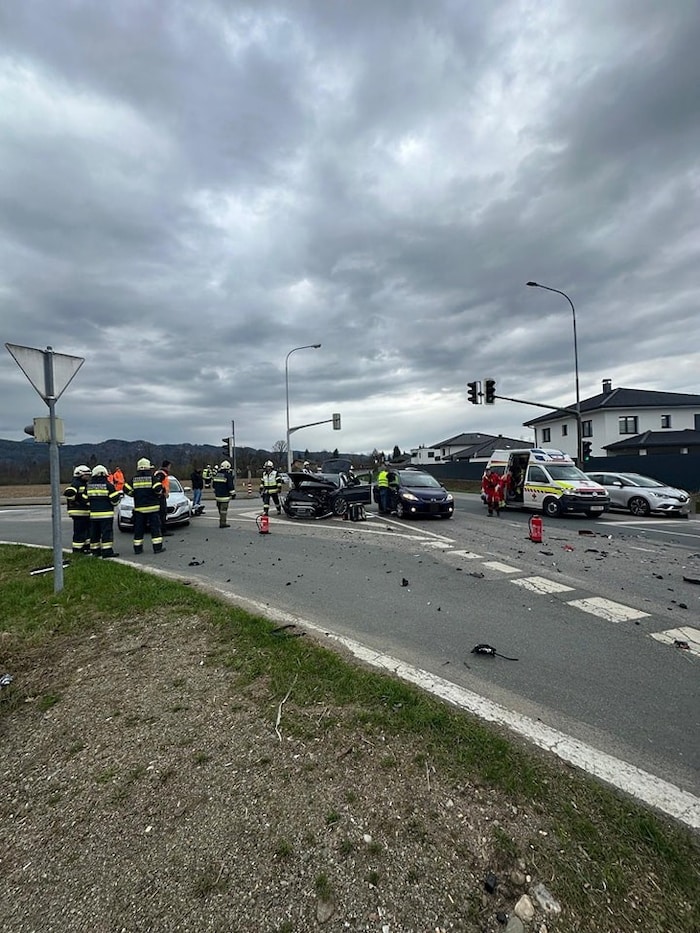 Es standen insgesamt drei Feuerwehren im Einsatz