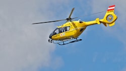 Der Mann musste mit dem Hubschrauber ins Krankenhaus geflogen werden. (Bild: Birbaumer Christof)