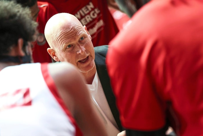 Mike Coffin möchte als Headcoach weitermachen.