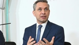 ÖVP-Wirtschaftsressortchef Wolfgang Hattmannsdorfer (Bild: APA/HELMUT FOHRINGER)
