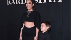 Ist Kourtneys Sohn Reign, hier mit seiner Mama auf einem Foto aus dem Jahr 2022, etwa ein Spross von Justin Bieber? (Bild: Viennareport)