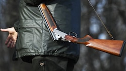 Der Schuss löste sich aus einem Gewehr.