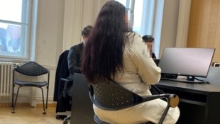 Ihre Mitmenschen attackierte die Angeklagte immer wieder verbal und bedrohte sie massiv.