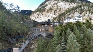 Im Juni 2026 soll die neue Standsteilbahn und die neue Bergstation in Betrieb gehen.  (Bild: Hasenauer.Architekten)